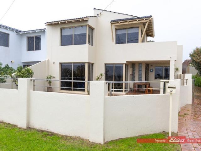 Townhouse for rent in Shoalwater, Western Australia