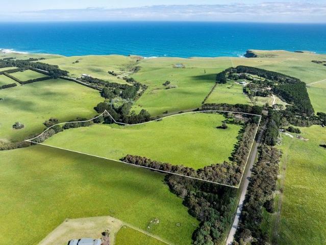 Cottage for sale in Camerons Creek, Victoria