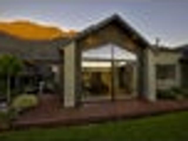 House for sale in Otakou