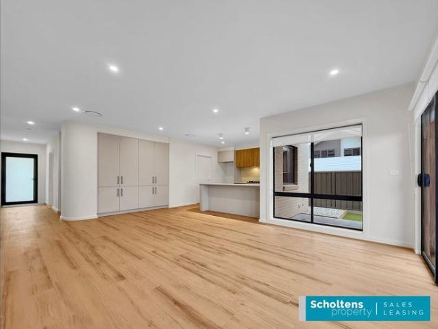 Townhouse for rent in Wollongong West, New South Wales