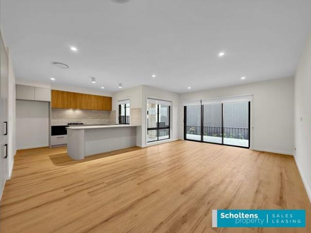 Townhouse for rent in Wollongong West, New South Wales