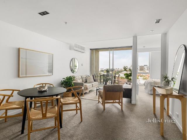 Apartment for rent in East Melbourne