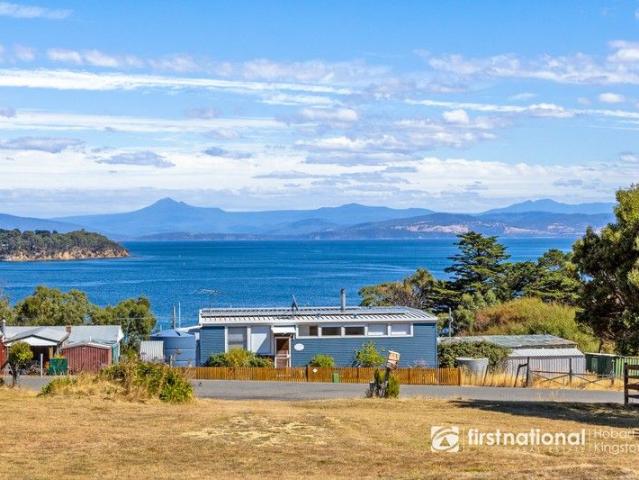 Land for sale in Alonnah, Tasmania