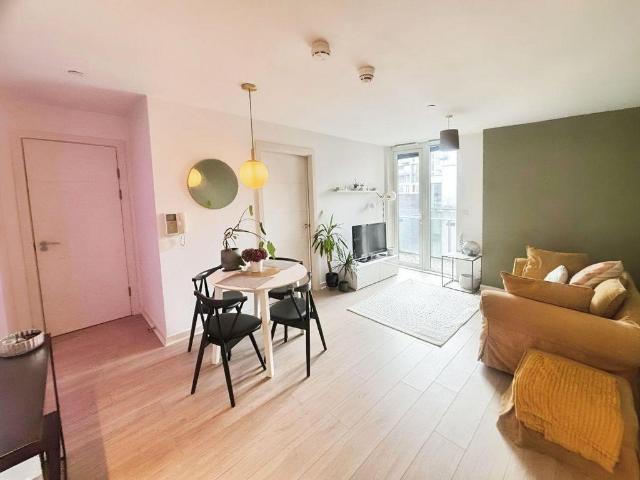 Apartment for rent in City Centre, Salford