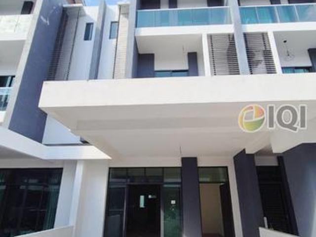 Terraced House for sale in Wellesley, Penang