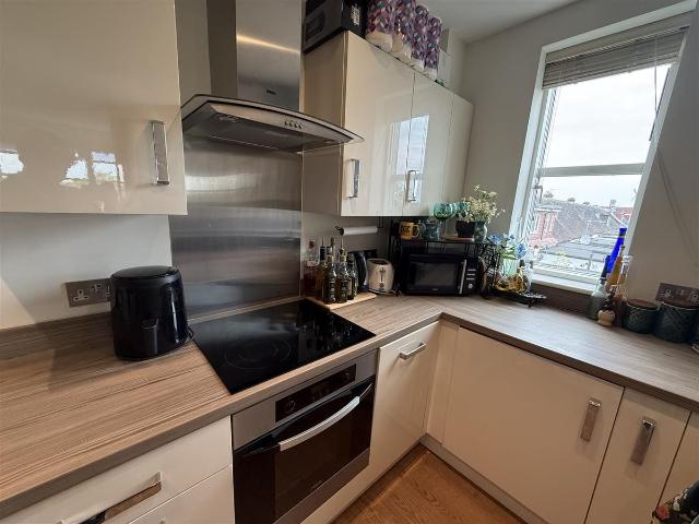 Studio for rent in London Borough of Hounslow, Greater London
