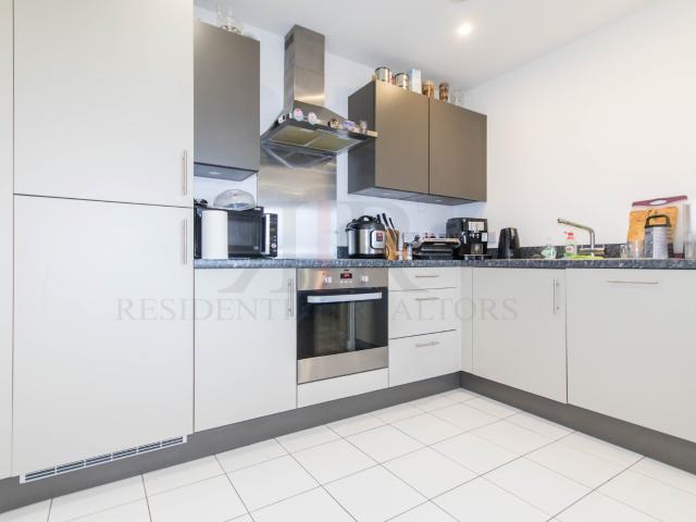 Apartment for rent in Rush Green, Greater London