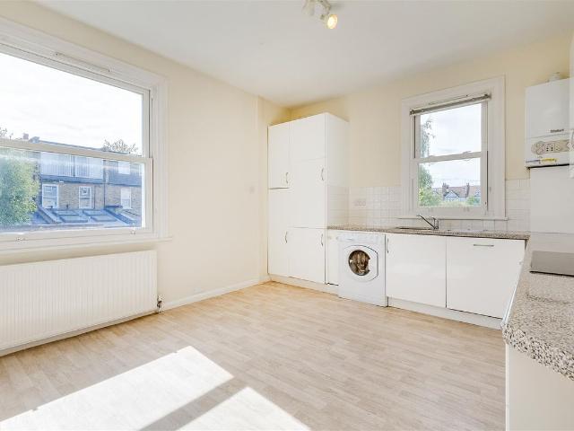Apartment for rent in London Borough of Ealing, Greater London