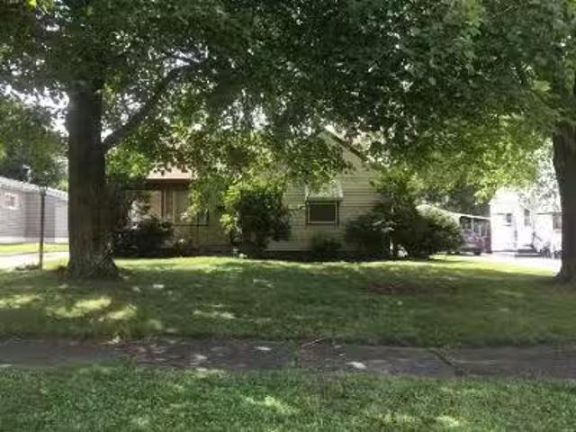 House for sale in Sharon