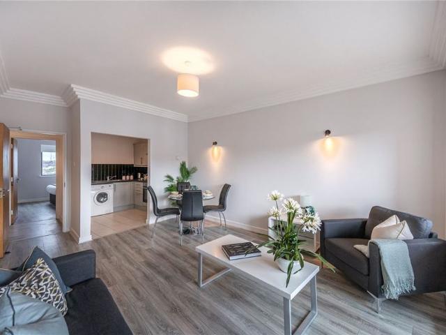 Apartment to rent in Bluebell, North Tipperary