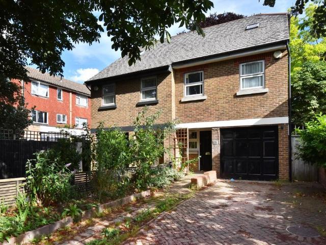 House for rent in Shortlands, Greater London