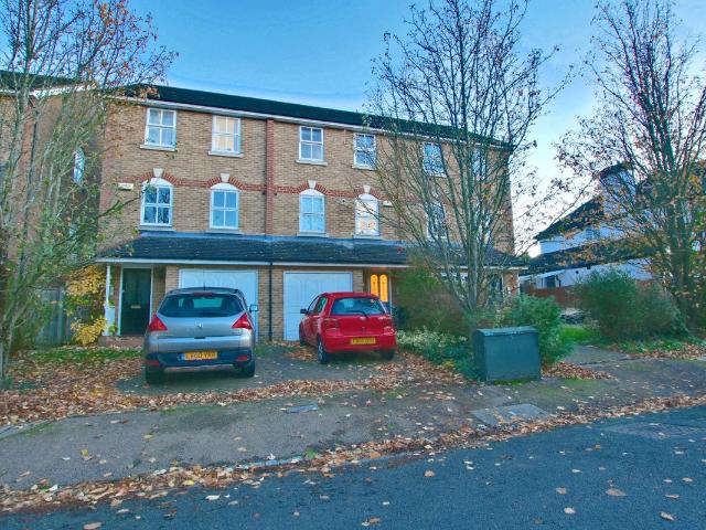 House for rent in Bromley Park, Greater London