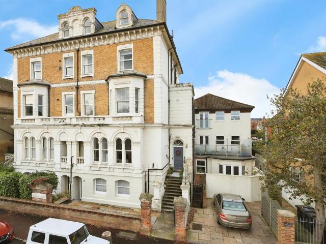 Apartment for rent in Eastbourne, East Sussex