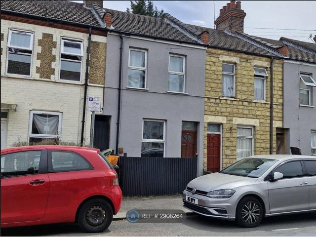 House for rent in Spring Park, Luton