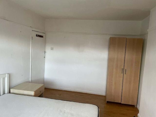 Room for rent in London Borough of Merton, Greater London