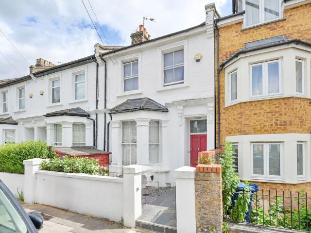 House for rent in London Borough of Ealing, Greater London