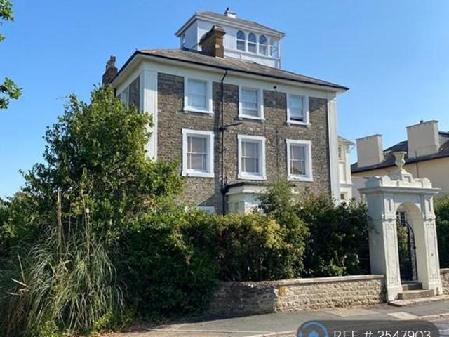 Apartment for rent in Binstead, Ryde