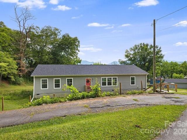 House for sale in Clyde
