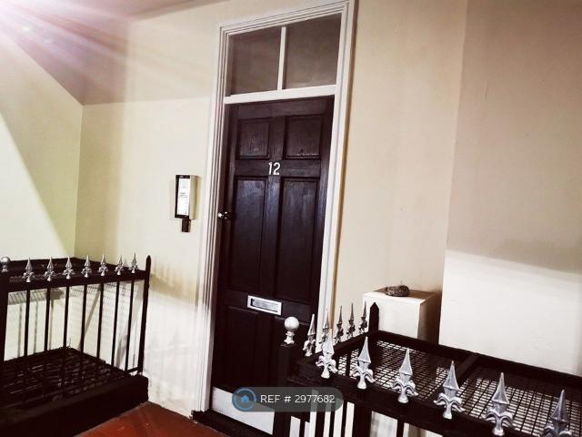 Apartment for rent in Sydenham, Green Close