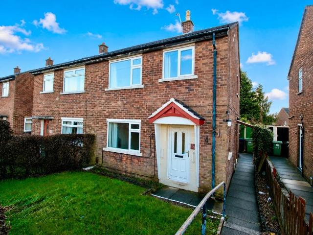 House for rent in Shaw Lane, Guiseley