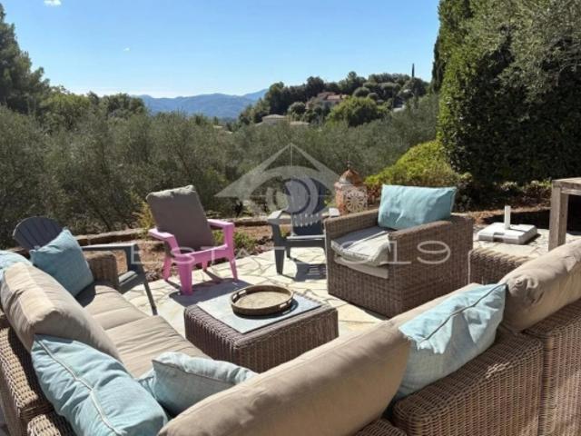 Maison vente à Grasse, Spéracèdes