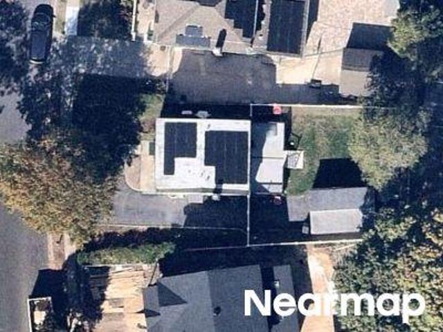 House for sale in New Hyde Park
