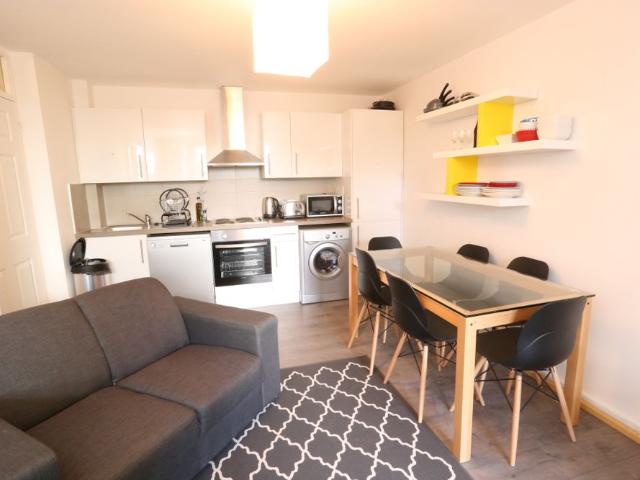Room for rent in Bromley-by-Bow, Poplar Grove