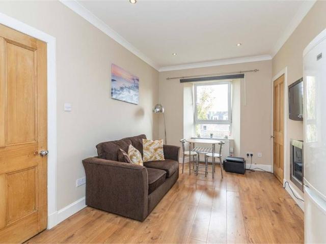 Apartment for rent in Leith, Scotland