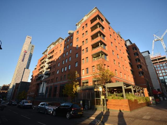 Apartment for rent in First Street, Manchester