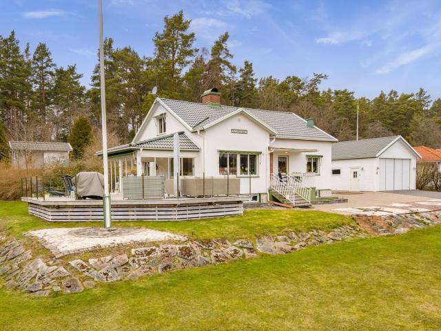 Villa till salu i Lidköping, Västra Götaland