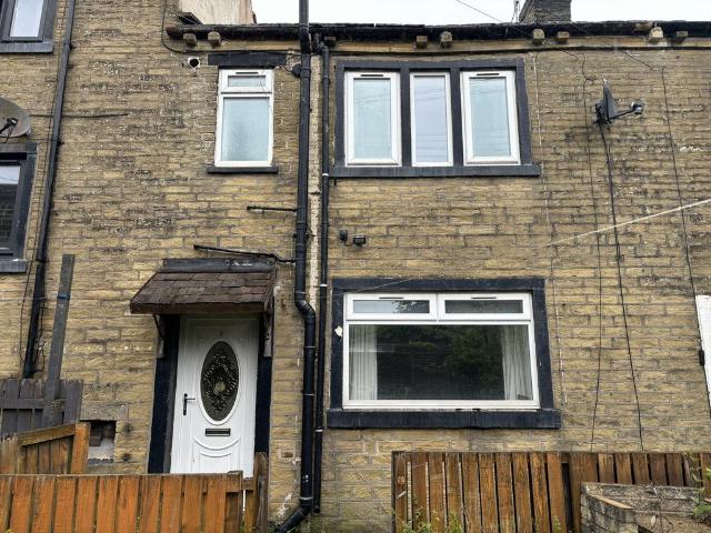 House for rent in Ovenden, Halifax