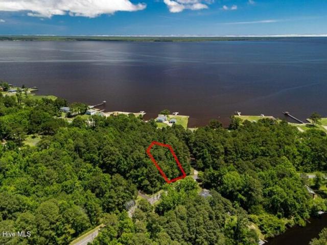 Land for sale in Elizabeth City