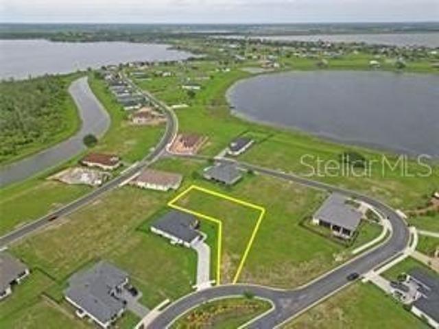 Land for sale in Auburndale Land for sale in Auburndale