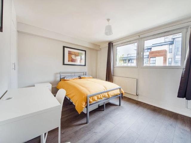 Room for rent in Canary Wharf, Greater London