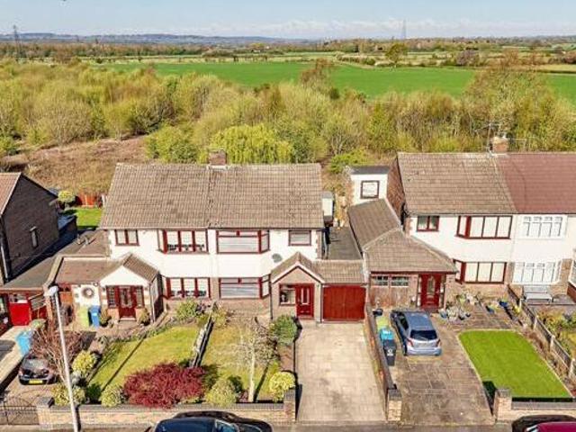 House for sale in Widnes