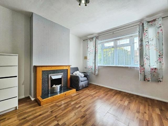 House for rent in London Borough of Hounslow, Greater London