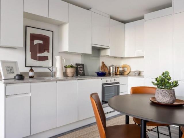 House for rent in Calderstones