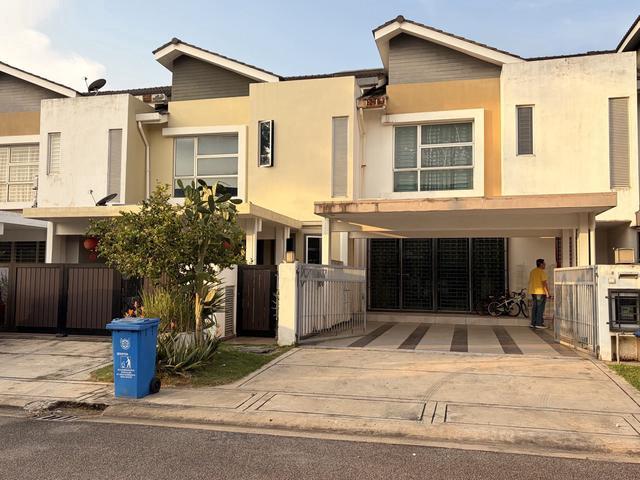 Terraced House for sale in Alam Impian, Selangor