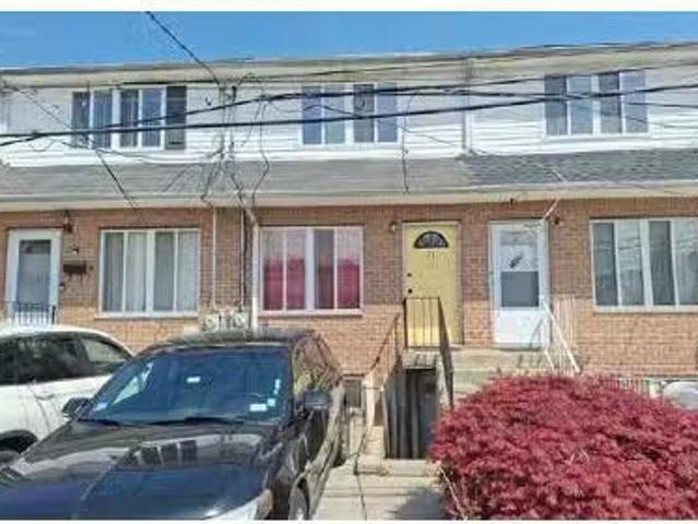 House for sale in New York