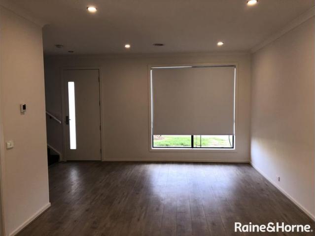 Townhouse for rent in Camerons Creek, Victoria