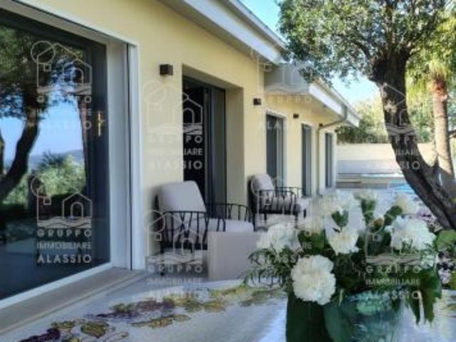 Villa Indipendente in vendita a Diano Marina, Liguria