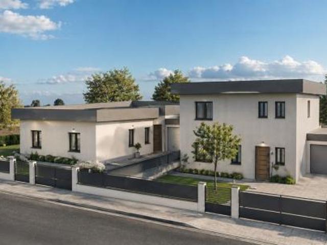 Villa Indipendente in vendita a Cremona, Lombardia