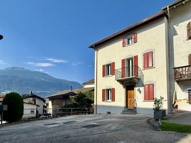 Mehrfamilienhaus kaufen in Vétroz, Wallis