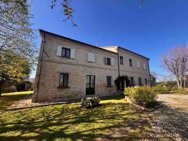 Casa in vendita a Molinaccio, Marche