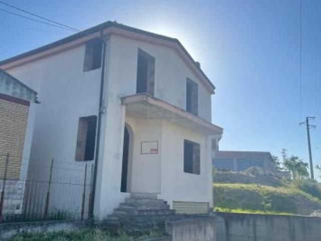 Appartamento in vendita a Casalvecchio di Puglia, Foggia