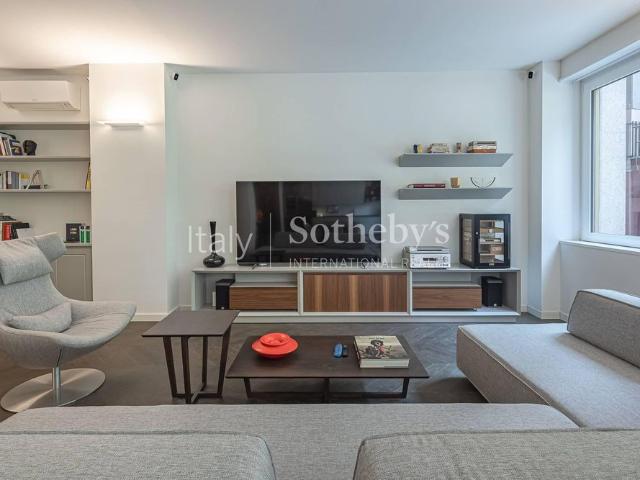 Appartamento in affitto a Centro storico, Milano