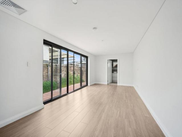 Apartment for rent in Redfern, Sydney