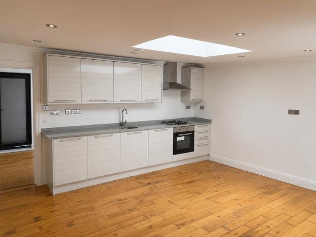Apartment for rent in Stockwell, Greater London
