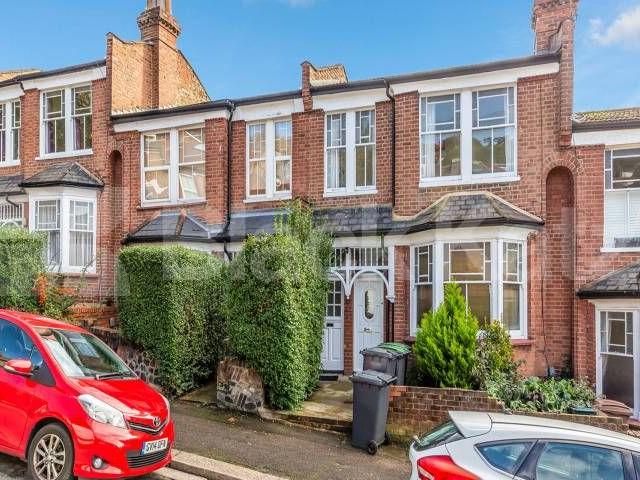 Apartment for rent in Fortis Green, Greater London