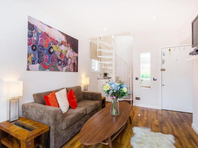 Apartment for rent in Clapham Junction, Greater London